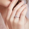 bague coeur avec diamant brillant