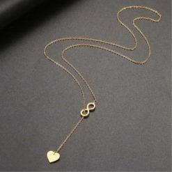 collier avec cœur infini