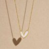 collier cœur couleur blanc