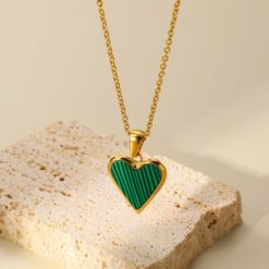 collier cœur nacre