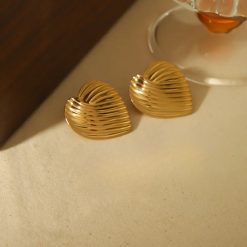boucles d’oreilles avec grand cœur