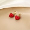boucles d’oreilles pendantes avec cœur rouge