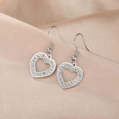 boucles d'oreilles pendantes cœur avec strass