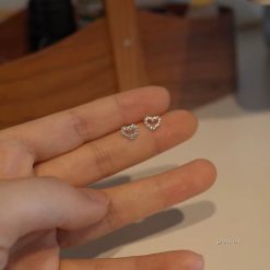 boucles d’oreilles puces cœur