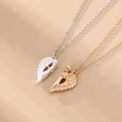 collier avec cœur aimanté