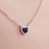 collier avec cœur en saphir