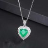 collier cœur en émeraude