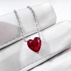 collier cœur rubis