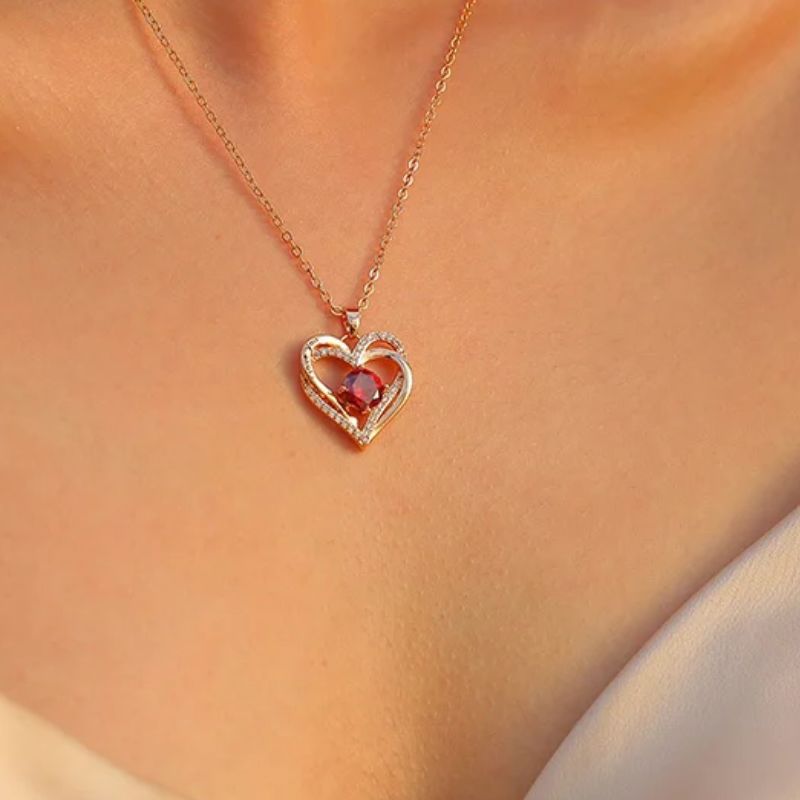 pendentif avec cœur entrelacé