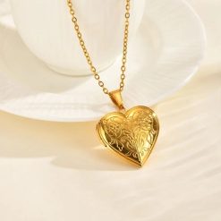 pendentif avec cœur photo