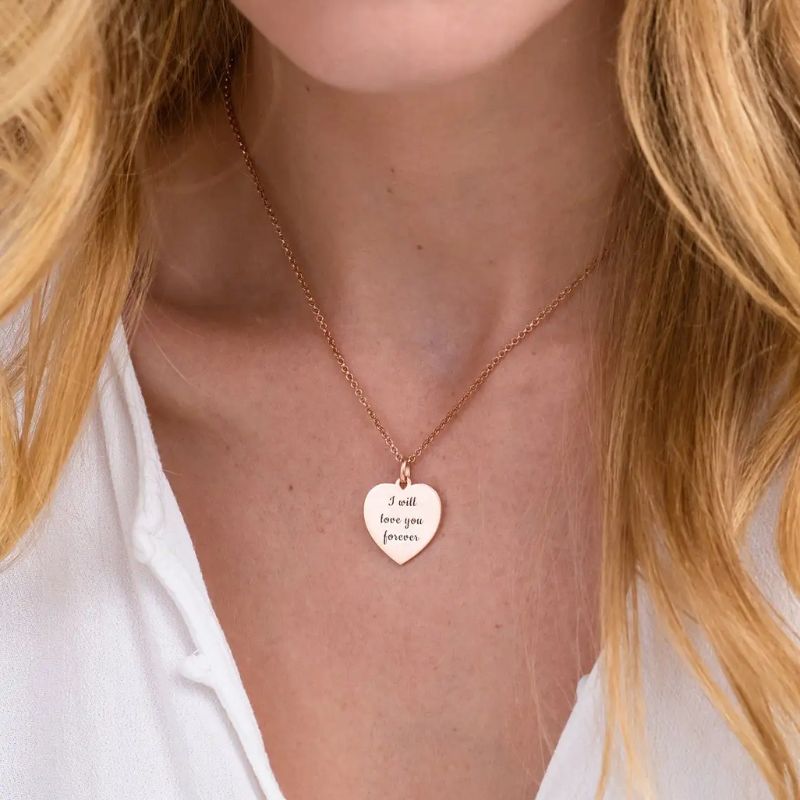 pendentif et cœur personnalisé