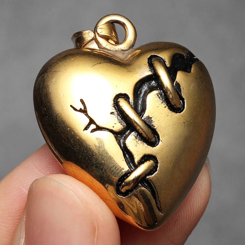 pendentif plus cœur brisé